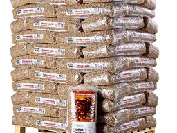 Beech wood pellets / Oak wood pellets / ENplus A1 &amp; DINplus Certified wood pellets